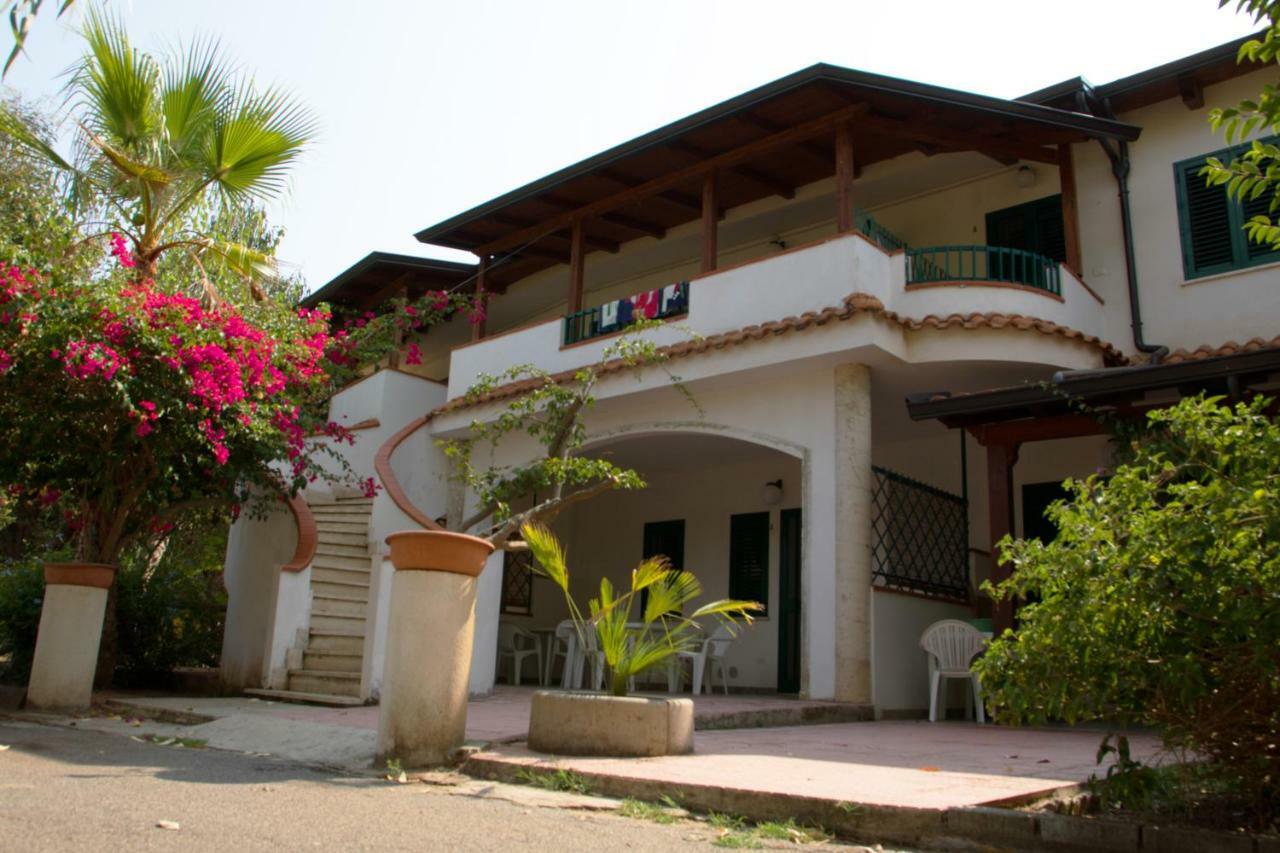 Baia Di Zambrone Aparthotel Exterior photo