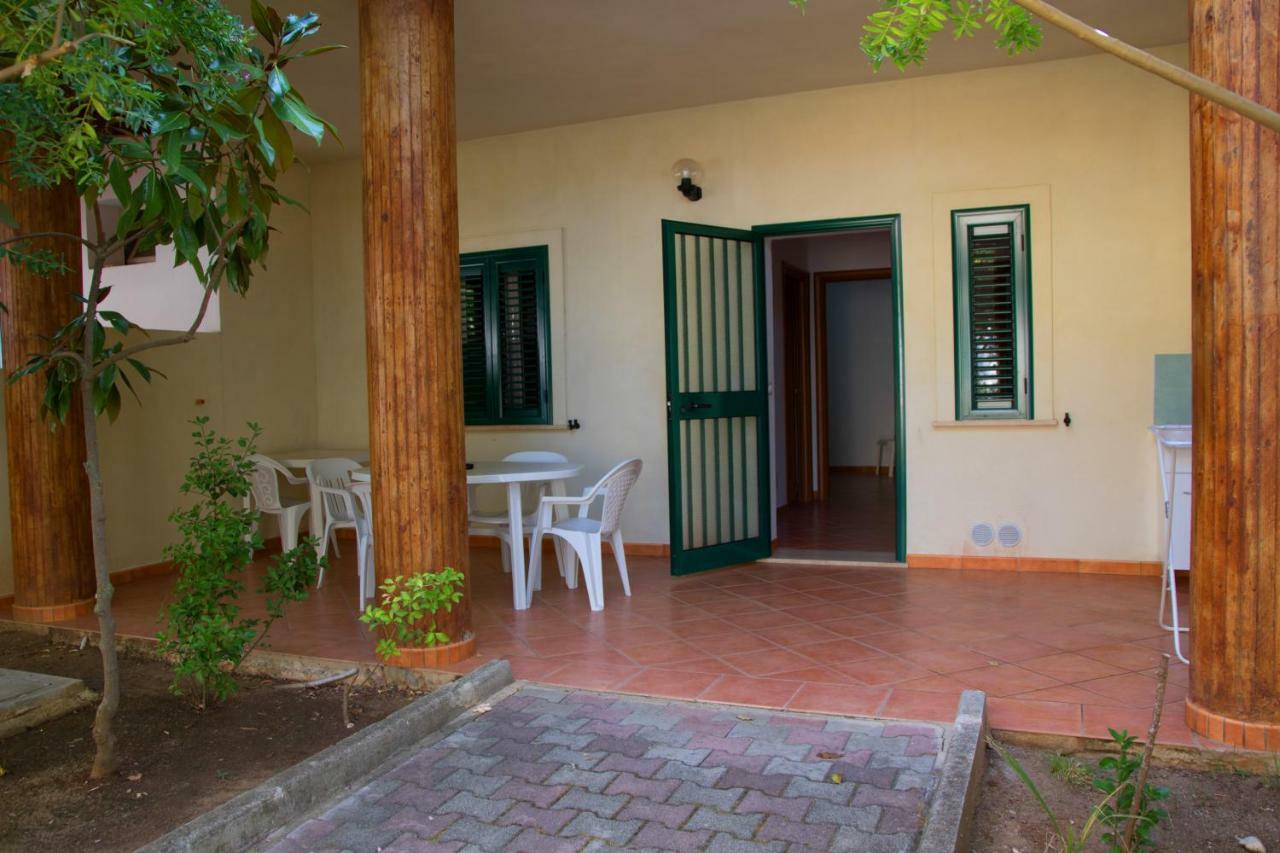 Baia Di Zambrone Aparthotel Exterior photo
